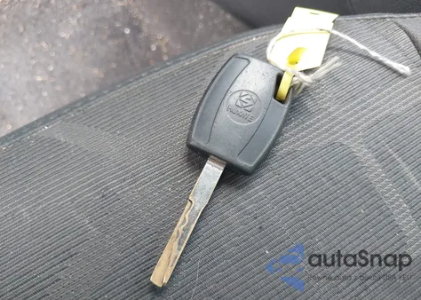 2013 Ford Fiesta Se z USA, uszkodzony, nr VIN 3FADP4EJ3DM207190